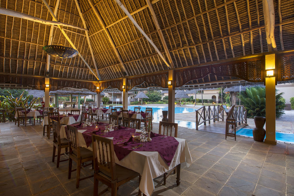 Neptune Pwani Resort&spa - Курортный комплекс Кивенгва